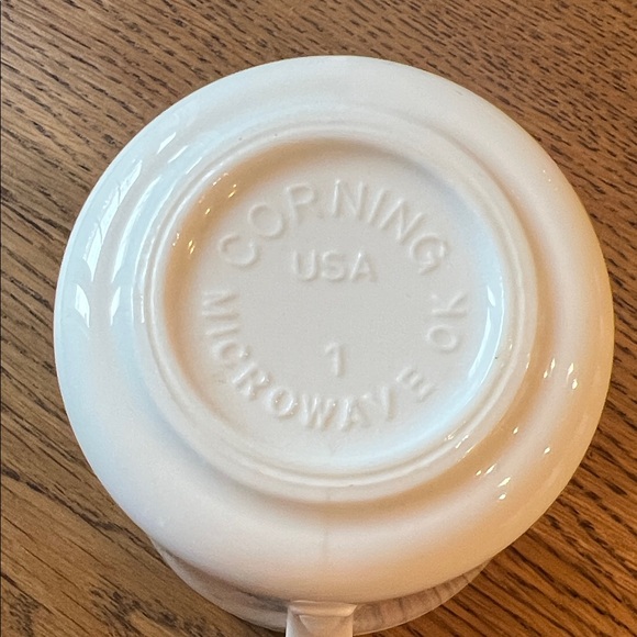 Corningware Corelle White Mugs with Hummingbird and Floral Design set of 6 - Picture 3 of 4